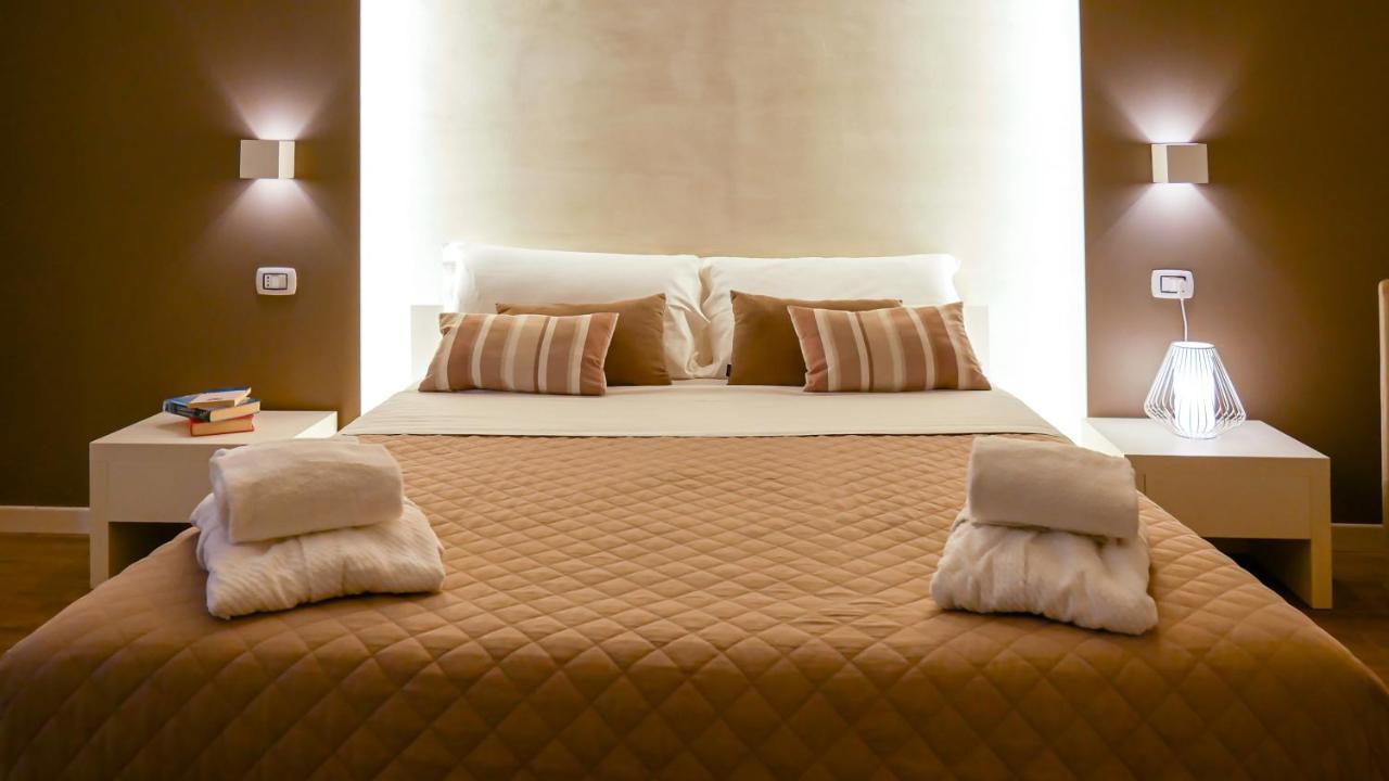La Banchina Holiday Rooms Трани Экстерьер фото
