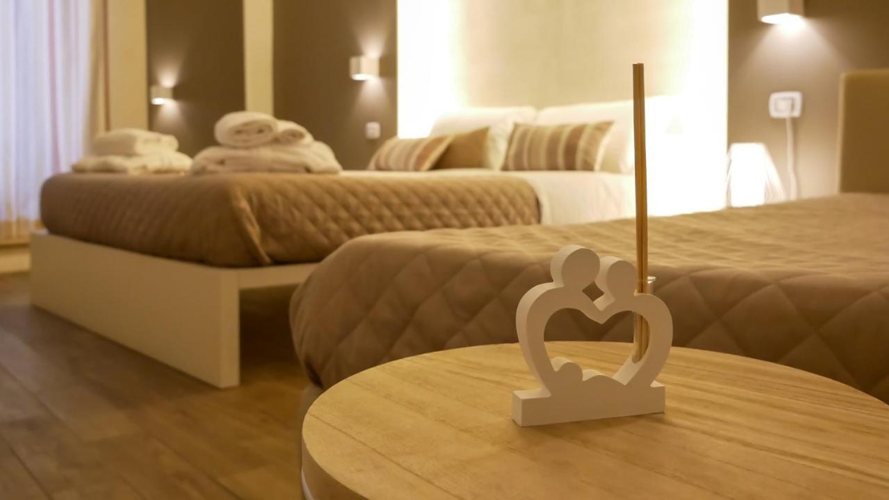 La Banchina Holiday Rooms Трани Экстерьер фото