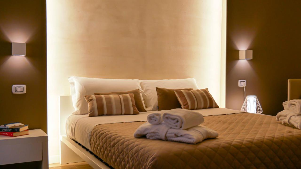 La Banchina Holiday Rooms Трани Экстерьер фото