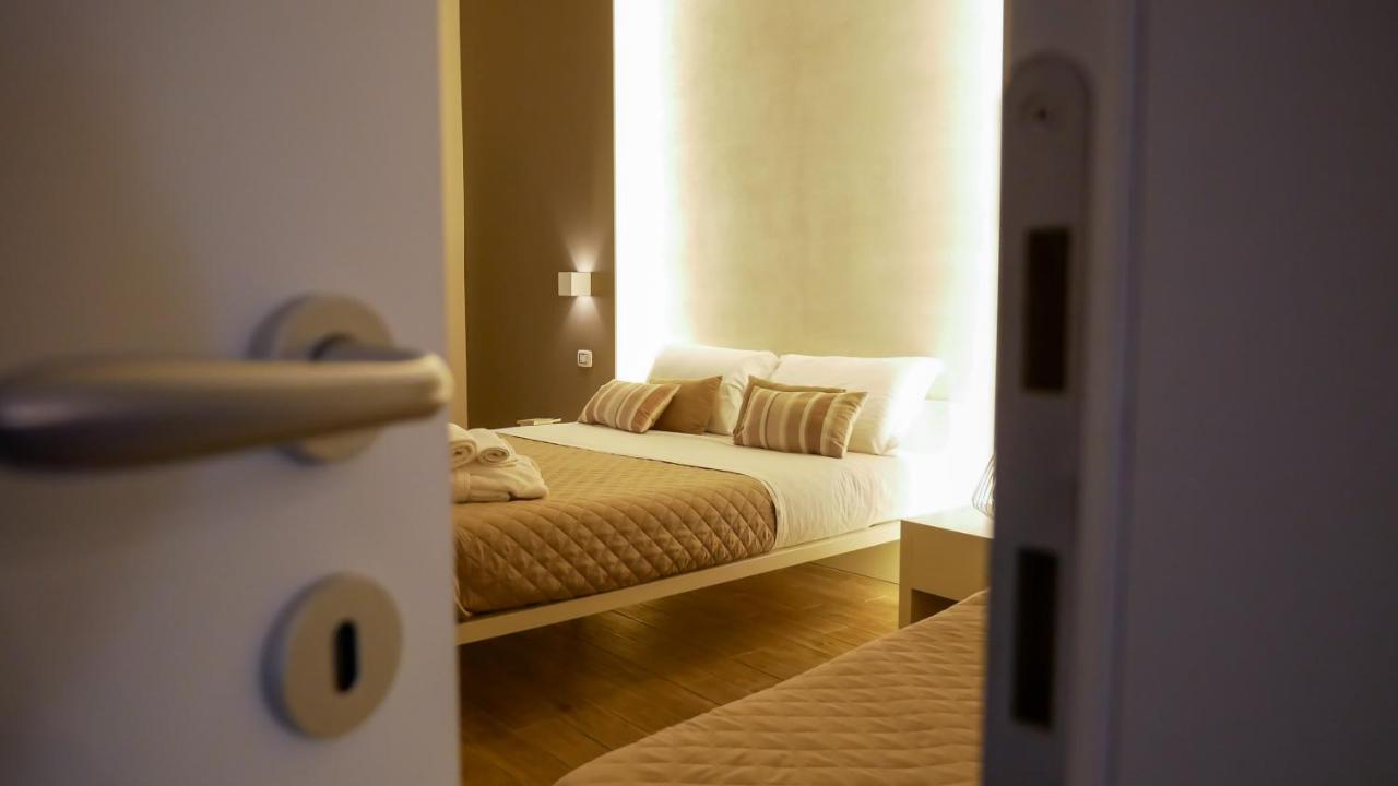La Banchina Holiday Rooms Трани Экстерьер фото