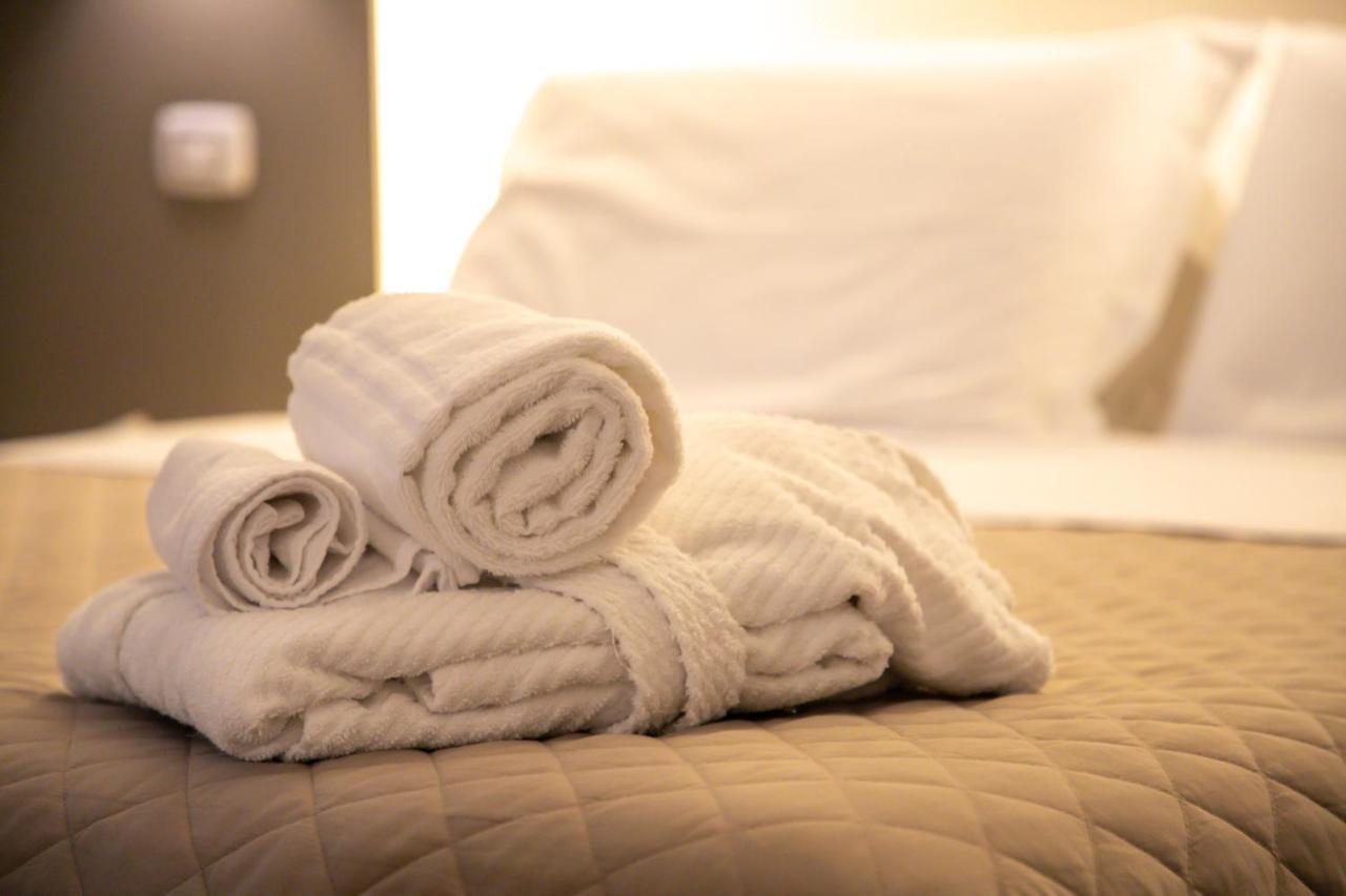 La Banchina Holiday Rooms Трани Экстерьер фото
